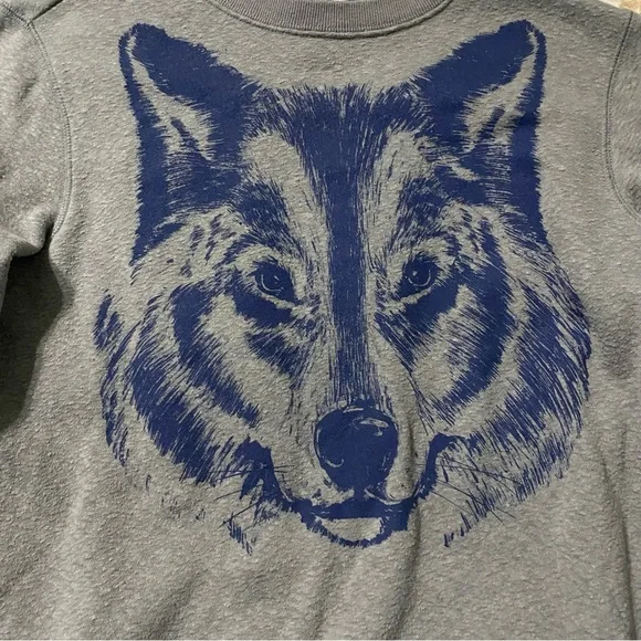 Lands End Gray Blue Wolf Sweatshirt - Picture 2 of 6
